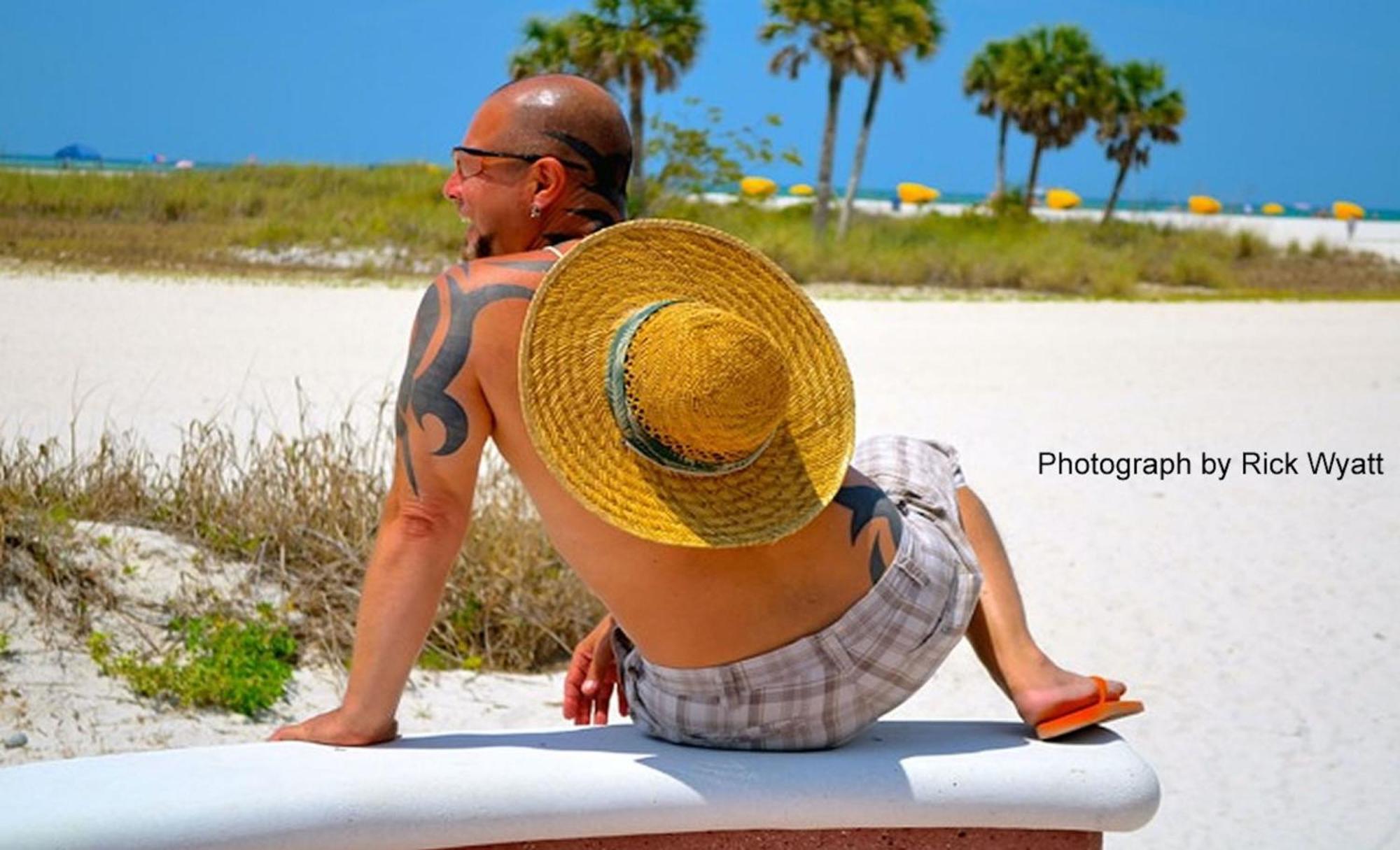 Affordable Two Bedroom Tropical Condo - Private Beach, Pools, Hot Tub Saint Petersburg Eksteriør billede